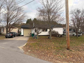 38 Western Ave, Rochester, NH 03867