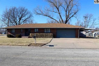 903 S Poplar St, South Hutchinson, KS 67505
