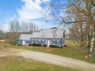 60 Route 41, Winthrop, ME 04364