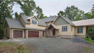 328 Lucas Rd, Phoenixville, PA 19460