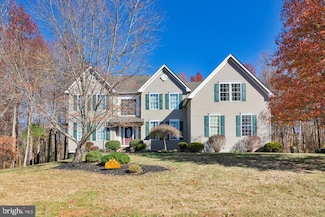 16 Skyline Cir, Sewell, NJ 08080