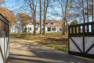 3745 Pondywood Rd, Adams, TN 37010