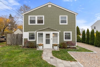 38 Cedar Ln, Kingston, MA 02364