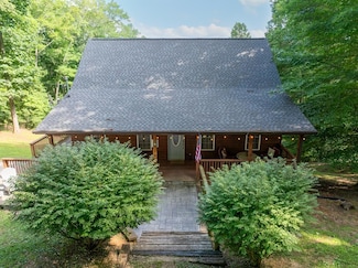 165 Kangaroo Ridge Rd, Byrdstown, TN 38549
