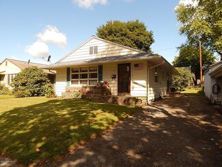 9 Center Ave, Muncy, PA 17756