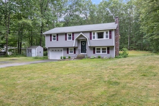 12 Mill Rd, Londonderry, NH 03053