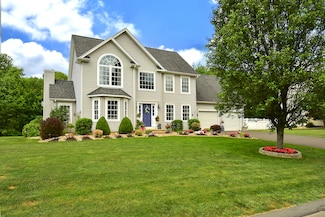 55 Hydrangea Ln, Suffield, CT 06078