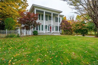 13 Gray Rd, Oswego, NY 13126