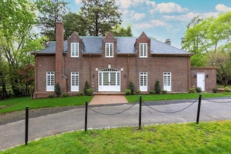 178 Ivy St, Brookline, MA 02446