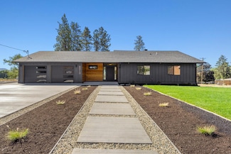 6010 Shasta Way, Klamath Falls, OR 97603