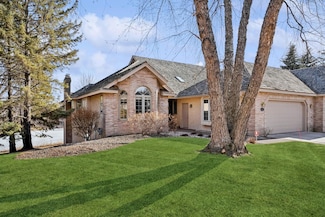 10335 Normandy Crest, Eden Prairie, MN 55347