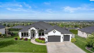286 Meadow Hills Dr, Richland, WA 99352