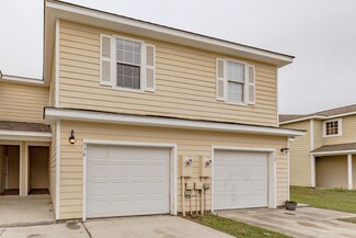 732 Layton Dr, Gulfport, MS 39507
