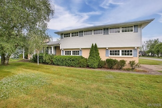 1567 Red Jacket Rd, Grand Island, NY 14072