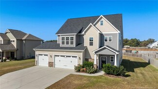 5221 Thruway Rd, Hope Mills, NC 28348