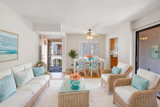 13063 Wimberly Square Unit 114, San Diego, CA 92128