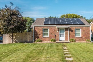 1000 65th St, Windsor Heights, IA 50324