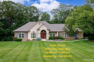 117 Autumn Oaks Ln, Highland, IL 62249