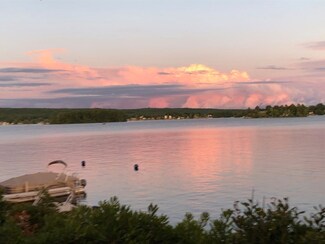 48 Union Point Rd, Webster, MA 01570