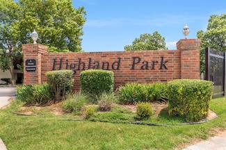 1721 E Lindsey St Unit 2, Norman, OK 73071