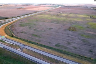 000 16th Ave, McPherson, KS 67460