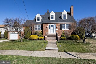 32 James St, Mount Ephraim, NJ 08059