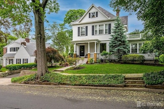76 Spring St, Metuchen, NJ 08840