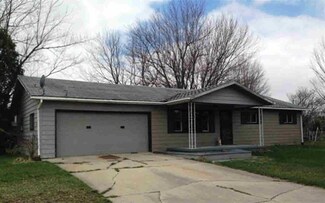 120 N Albany Dr, Albany, IN 47320
