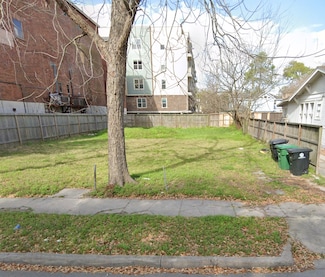 2805 Houston Ave, Houston, TX 77009