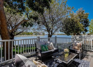 801 Intrepid Ln, Redwood City, CA 94065