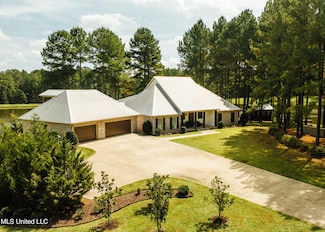 4170 Mississippi 13, Morton, MS 39117
