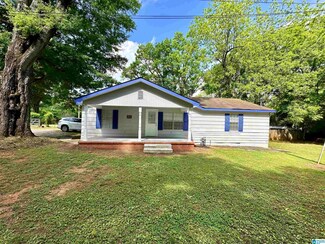 167 Cooperfield Cir, Sylacauga, AL 35150