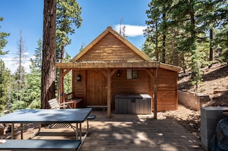 1010 E Pioneer Rd, Duck Creek Village, UT 84762