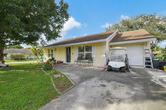 7365 Cocoanut Dr, Lake Worth, FL 33467
