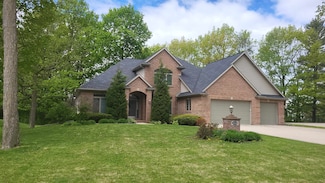 2238 Red Lodge Ct, Green Bay, WI 54311