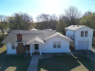 116 N King St, Holdenville, OK 74848