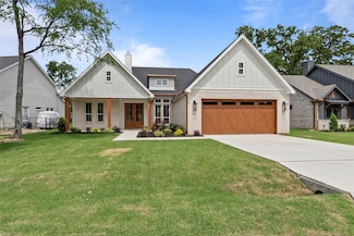 114 Springwood Rd, Enchanted Oaks, TX 75156