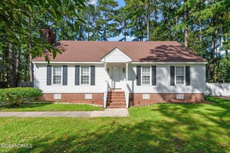 1712 Ridgeway St W, Wilson, NC 27893