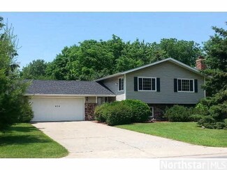 404 404 Columbus Ave S, New Prague, MN 56071