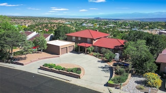 107 La Vista Dr, Los Alamos, NM 87547