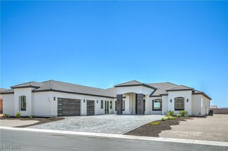 1525 Heights Dr, Moapa Valley, NV 89021