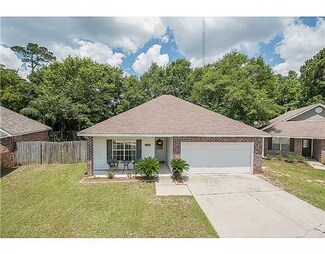 2445 Cotton Dr, Gulfport, MS 39507