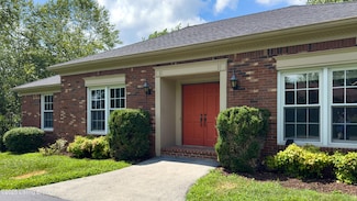 13015 Pine Hill Ct, Prospect, KY 40059