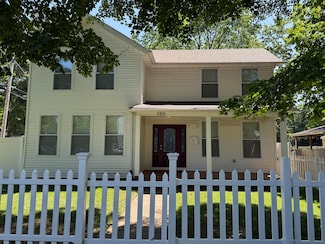 355 College Ave, Valparaiso, IN 46383