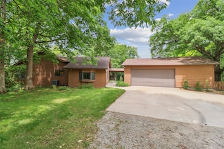 22999 Raccoon Rd, Dallas Center, IA 50063