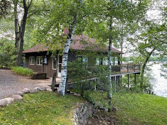 1733 S Deer Lake Cir, Saint Croix Falls, WI 54024