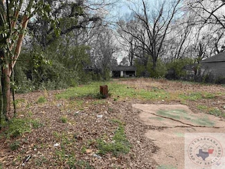 2109 W 17th St, Texarkana, TX 75501
