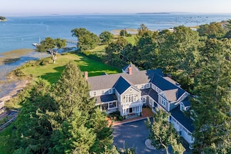 37 Fort Hill Ln, Duxbury, MA 02332
