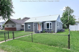 911 Dupont Ave, Nitro, WV 25143