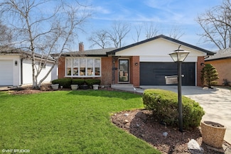 525 N Redfield Ct, Park Ridge, IL 60068